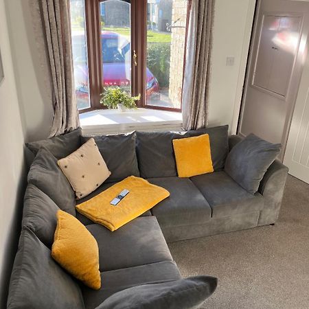 קרמלינגטון Newly Refurbished Beautiful Location 1 Bedroom Residential House מראה חיצוני תמונה
