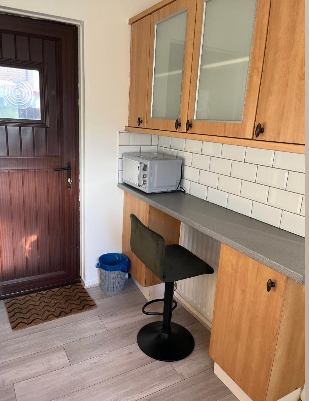 קרמלינגטון Newly Refurbished Beautiful Location 1 Bedroom Residential House מראה חיצוני תמונה